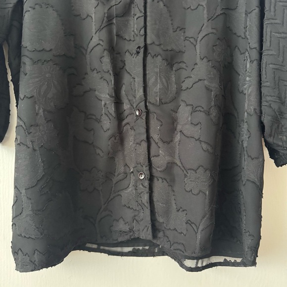 Vince Camuto Black Blouse with Sheer Patterned Sleeves Size S - Picture 3 of 16